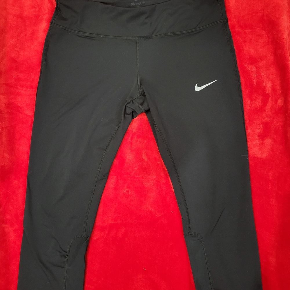 Nike Black Cropped Leggings Size L